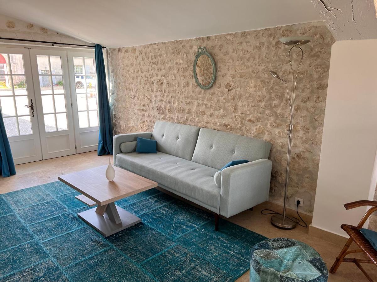 Chateau De Feusse Saint-Just-Luzac エクステリア 写真